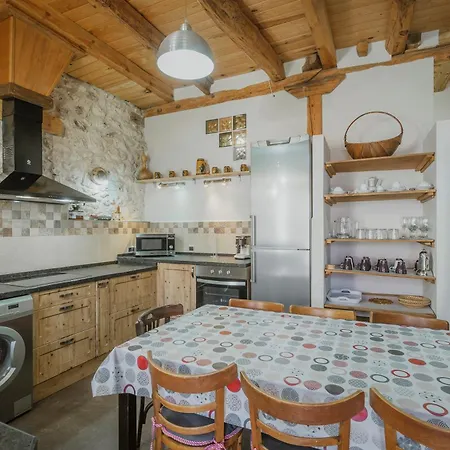 カントリーハウス Hoyal De Pinares