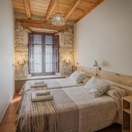 Hoyal De Pinares * Frumales