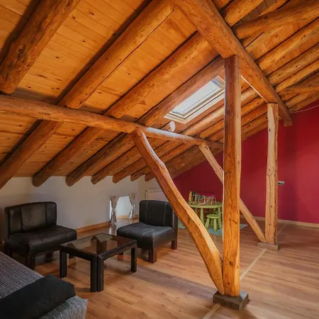 Hoyal De Pinares * Frumales