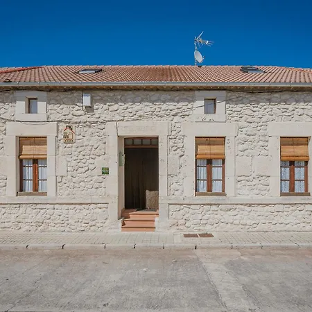 Hoyal De Pinares カントリーハウス *