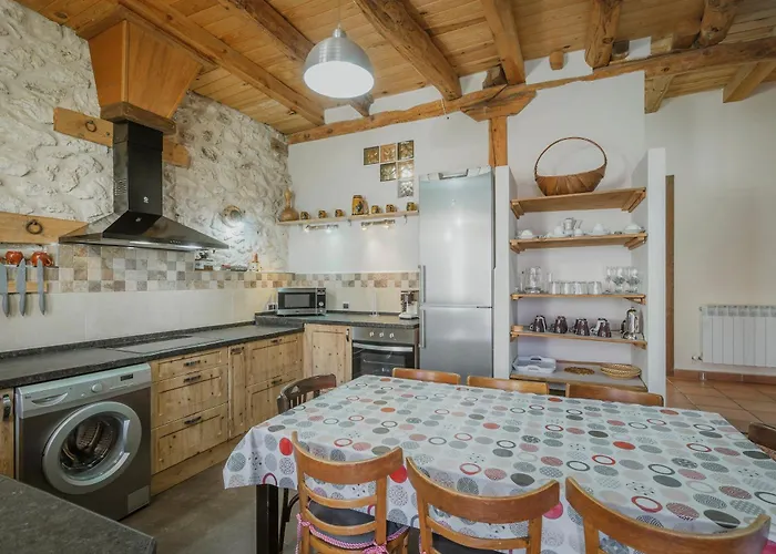 컨트리하우스 Hoyal De Pinares