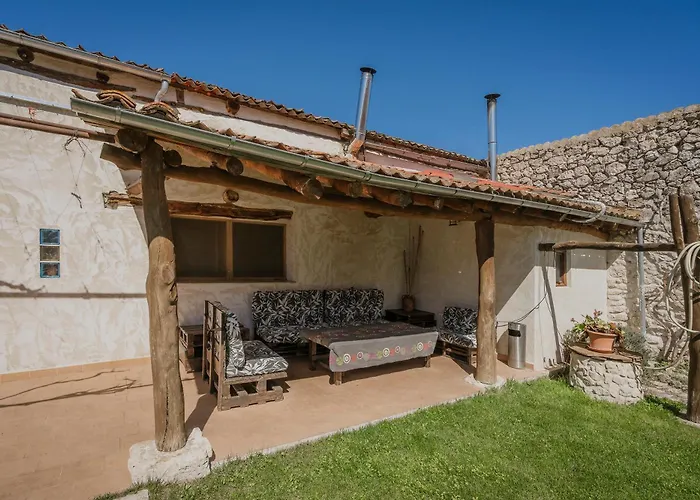 Hoyal De Pinares 컨트리하우스